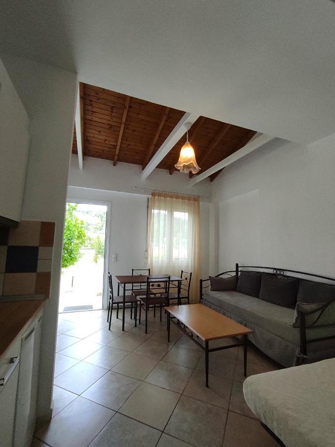 Chrouso Apartments Palioúri Eksteriør bilde